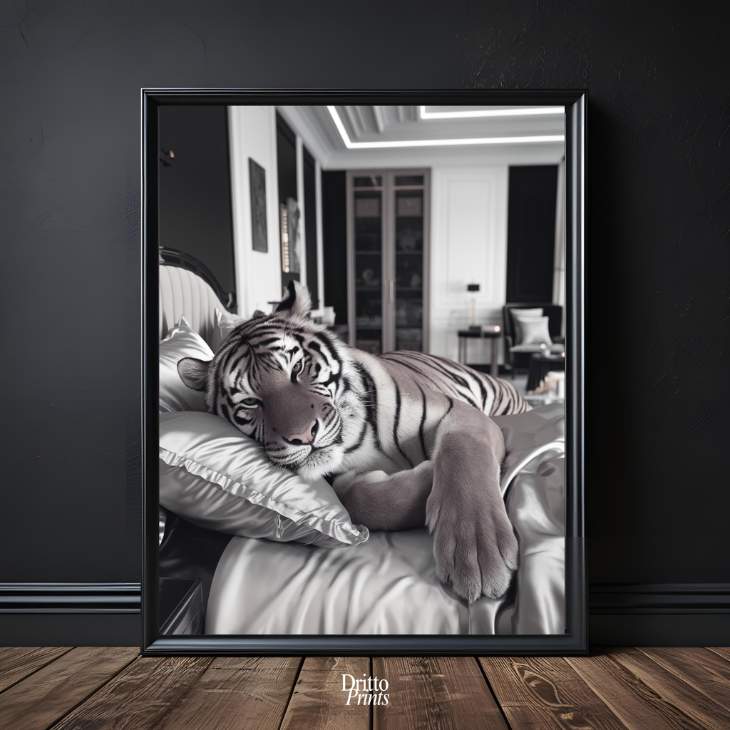 (FD4) The Resting King - Framed matte paper poster